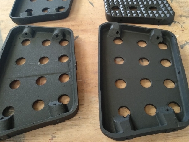 Pisaderas Cursor 330