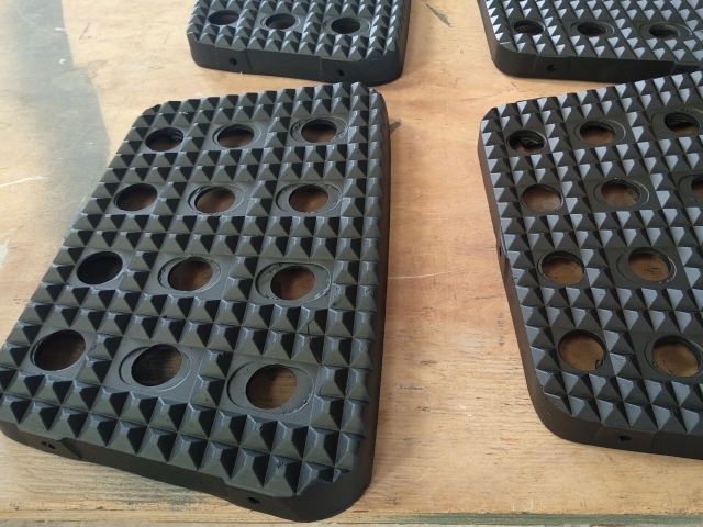 Pisaderas Cursor 330